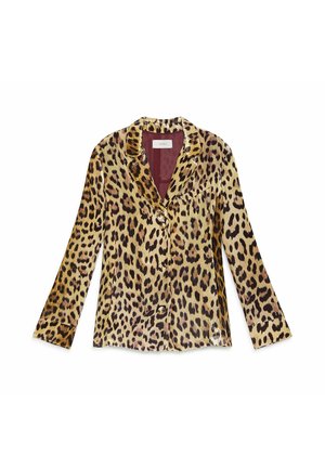 Giacca camicia in tessuto morbido con stampa leopardata, caratterizzata da un colletto a rever, maniche lunghe, chiusura con bottoni e fodera a contrasto color marrone scuro.