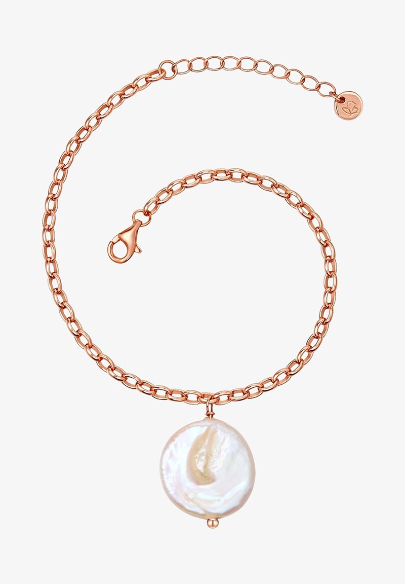 Rožinio aukso apyrankė su ovalia, nereguliaraus pavidalo perlu kaip pakabuku. Grandinėlė turi ovalias jungtis ir užsegimą su omara.