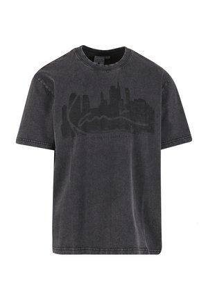T-shirt nera in cotone con scollo rotondo, maniche corte, con grafica skyline consumata in grigio scuro sul petto.