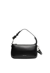 Borsa a tracolla nera in pelle con finitura testurizzata, chiusura a zip, tracolla regolabile e un piccolo logo sul fronte. Forma rettangolare.