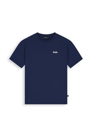 Marineblaues kurzärmeliges T-Shirt mit einem kleinen weißen "Ballin"-Logo auf der linken Brust und einem schwarzen Etikett an der Seitennaht.