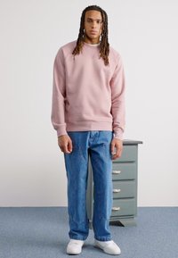 Carhartt WIP CHASE - Sweatshirt - glassy pink / gold