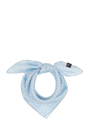 Sciarpa di seta azzurro chiaro con pois bianchi legata a nodo, con una piccola etichetta nera del marchio a un'estremità.
