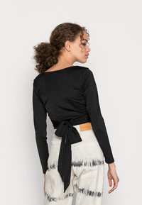 Monki Camisola de manga comprida - black