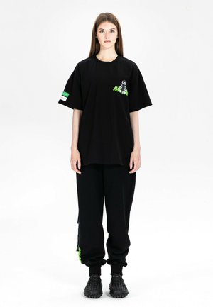 MWM, MW091050464 UNISEX - Pantalones deportivos - black