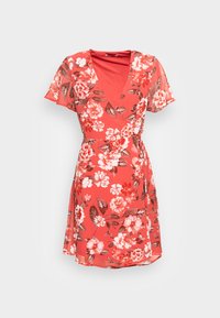 Vestido de flores em coral com mangas curtas em forma de onda, apresentando padrões florais em branco e castanho, um decote em V e um laço na cintura.