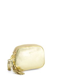 Metallisch goldfarbene Kosmetiktasche mit Reißverschluss, glatter Oberfläche und Quastenakzent, der am Reißverschluss angebracht ist. Abgerundete rechteckige Form.