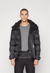 EA7 Emporio Armani CORTINA JACKET - Lyžiarska bunda - black