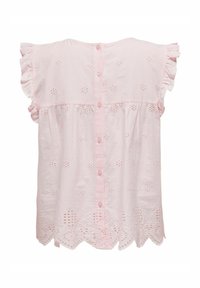 Blouse en coton rose clair avec des manches courtes à volants, dotée d'une broderie ajourée et d'un ourlet festonné, fermée par un bouton dans le dos.