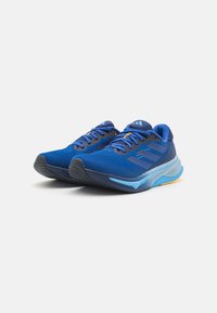adidas Performance SUPERNOVA SOLUTION - Zapatillas running asfalto - team royal blue/dark blue/blue burst