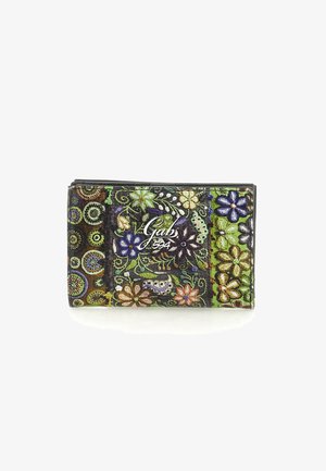 Portafoglio nero con ricami floreali colorati in verde, viola e rosa. Presenta motivi decorativi e un logo argentato. Compatto e rettangolare.