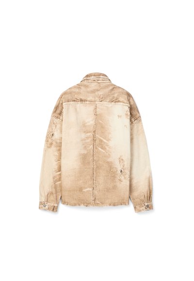 Veste en velours côtelé beige et marron clair avec manches longues, poignets boutonnés, et texture usée et délavée, vue de dos.