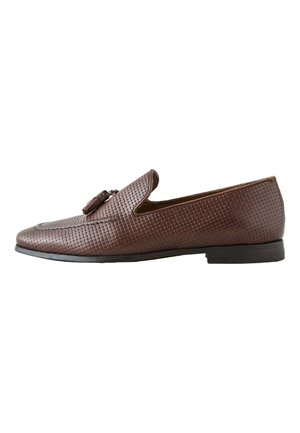 Next, REGULAR FIT - EMBOSSED LOAFERS - Loafers - brown