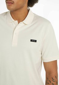 Calvin Klein BUTTON - Polo - weiß