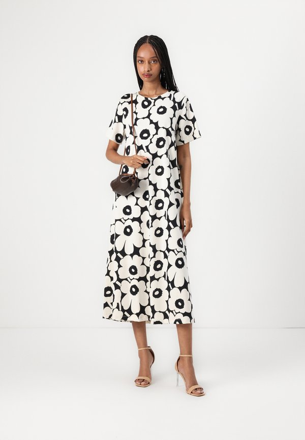 PISTEINEN - Jersey dress2