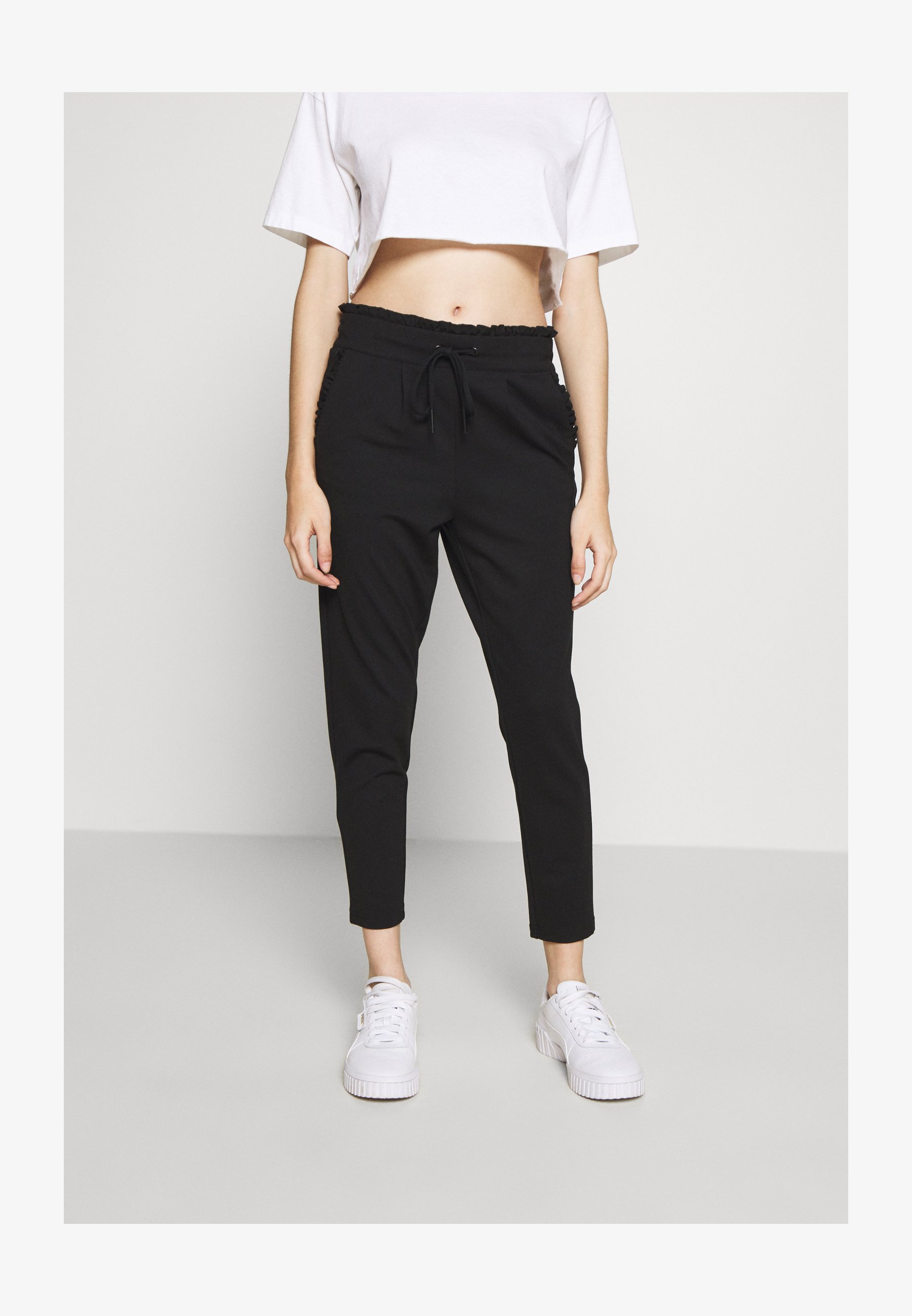 ONLY Pantaloni Invernali Sally In Morbida Costina: Il Must Have Comodo E Alla Moda