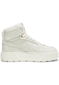 Wysokie sneakersy w off-white skórze z pluszowym wykończeniem, z grubą, teksturowaną podeszwą oraz metalowymi oczkami na sznurówki.