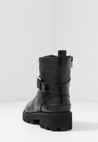Steven New York Botines camperos - black