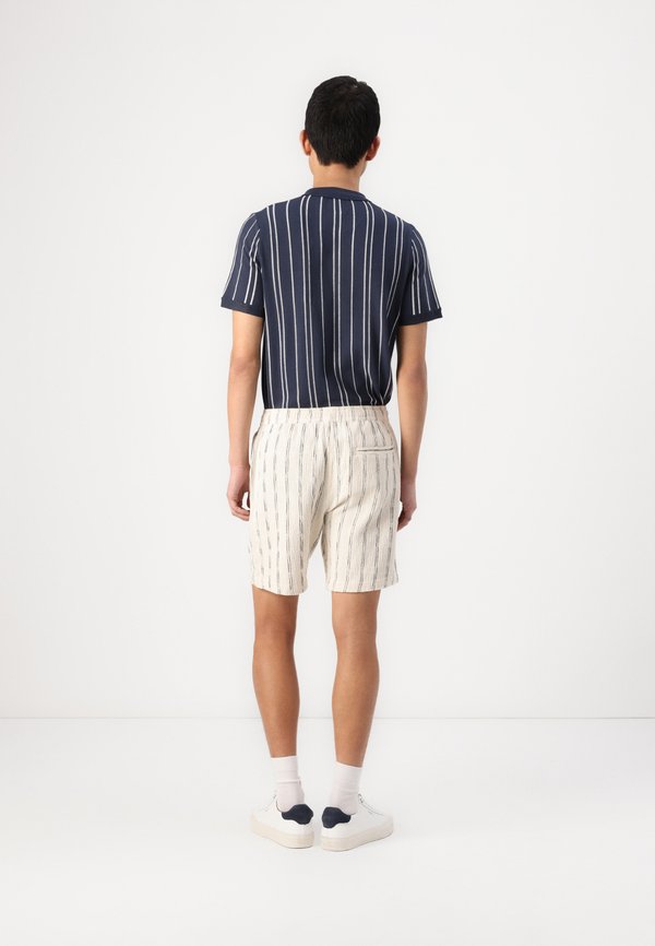 OXYGEN - Shorts - ecru2