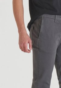 Antony Morato MASON - Traperice uskog kroja - ash grey