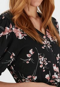 b.young BYMMJOELLA MIDI DRESS - Freizeitkleid - black mix