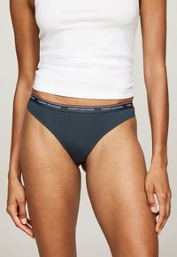 Tommy Hilfiger ESSENTIALS 3 PACK - Tanga - mil denim pearly pink white