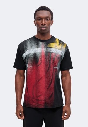 Nike Performance, MIAMI HEAT MIA ICON TEE - Клубно облекло - black