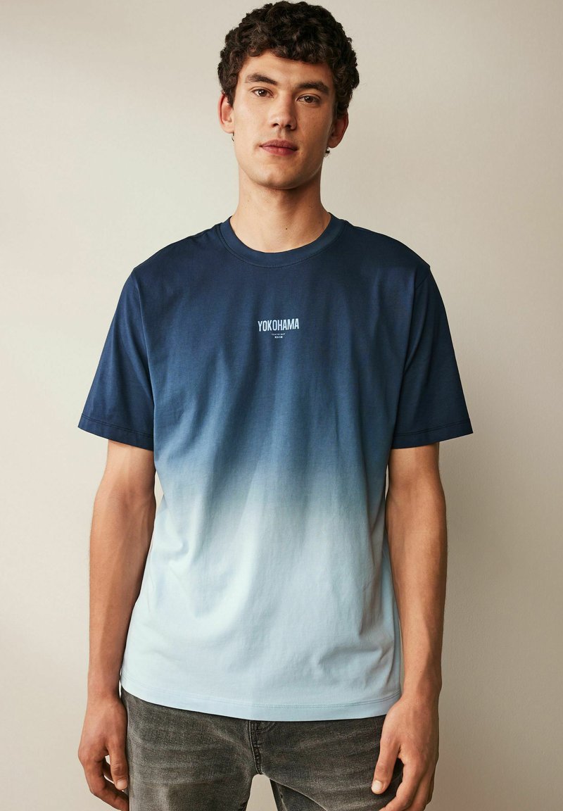 Next DIP DYE REGULAR FIT - Triko s potiskem - navy blue