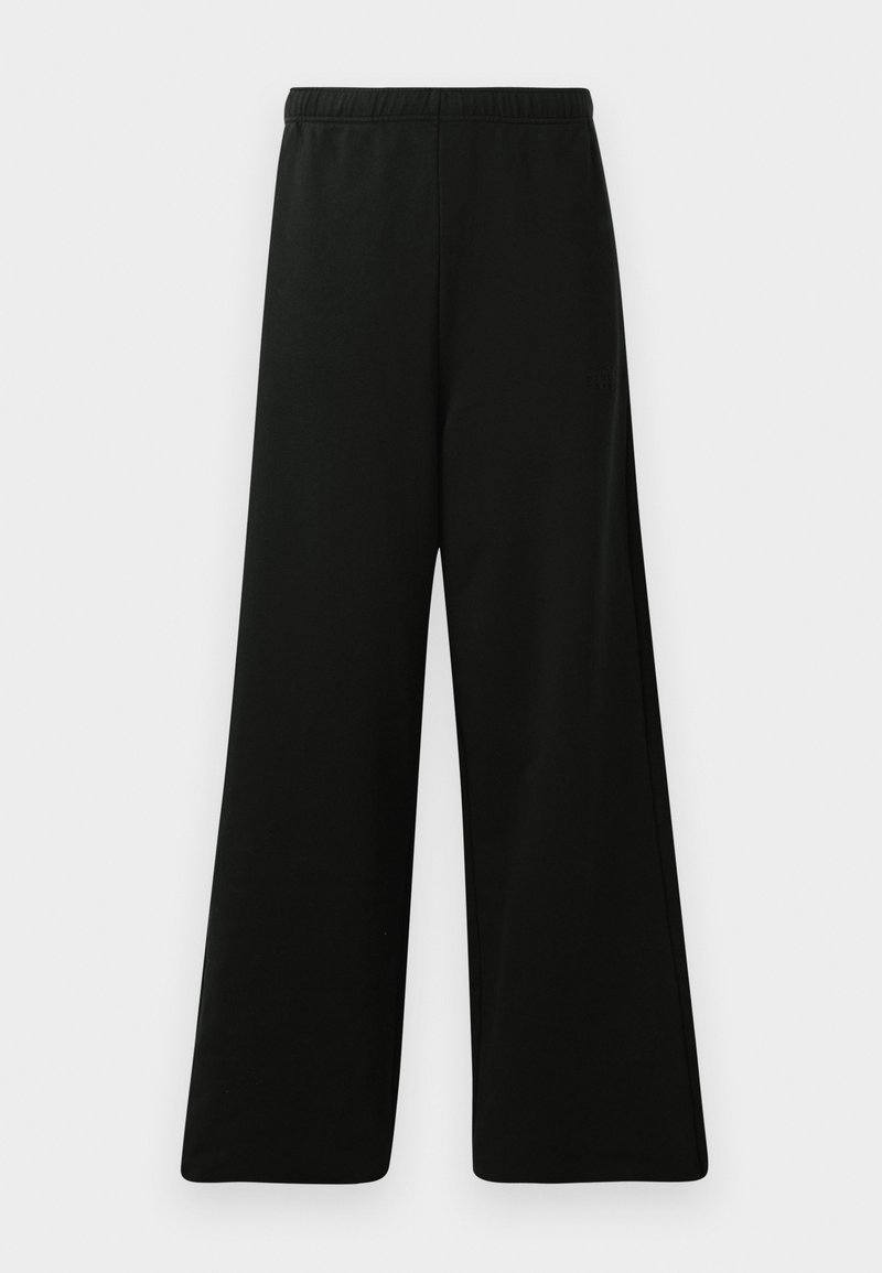 Zwarte wijde broek gemaakt van zachte stof. Kenmerkt zich door een elastische tailleband, een gladde textuur en een eenvoudig, modern ontwerp zonder patronen.