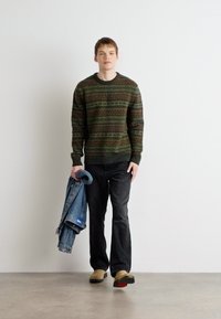 Thumbnail Image 2