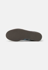 adidas gazelle silver green womens Adidas Gazelle Shadow Navy/Clear Blue/Gum – Stencil main image 1