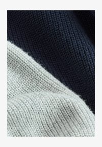 Nevybráno, grey/navy blue