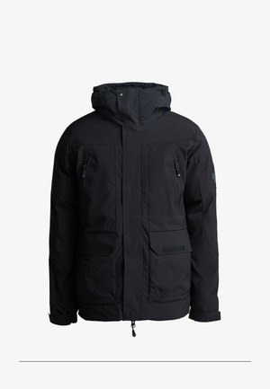 Zwarte waterdichte jas met rits aan de voorkant, verstelbare capuchon, twee borstzakken en twee grote zakken aan de voorkant. Heeft geventileerde details.