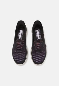 Skechers GO WALK 7 - Slippers - black/multi-coloured