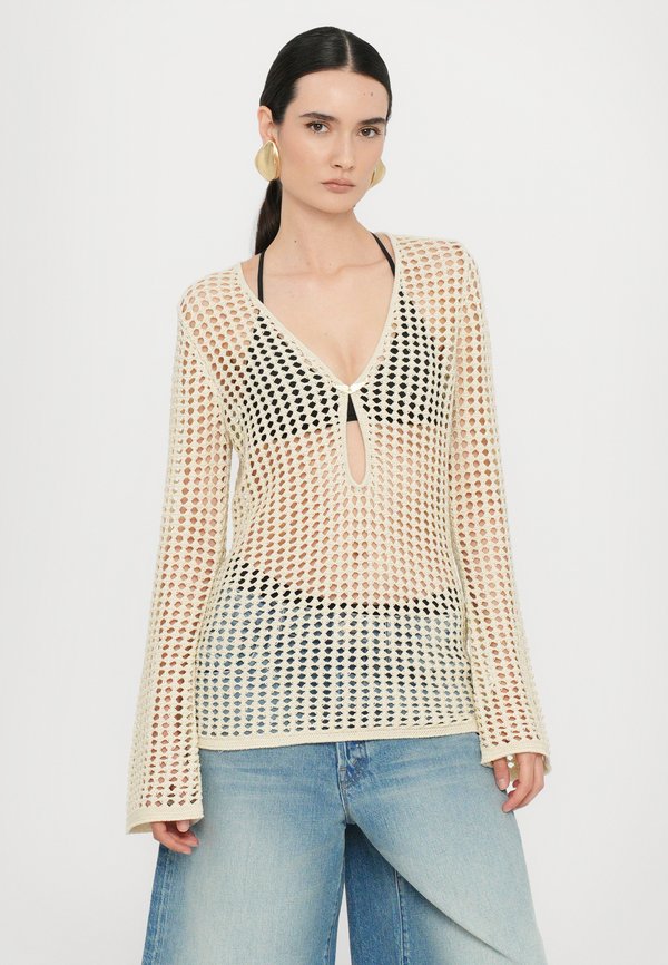 THE WHOLE LOT FRAY - Denim shorts2