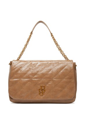Borsa a tracolla in pelle marrone trapuntata con catena dorata e logo interlocking "BB" in oro sulla patta frontale.