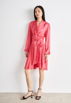 LAURA DRESS - Cocktail dress / Party dress - paradise pink