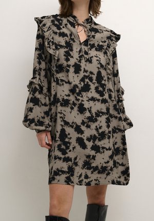Robe de jour - beige