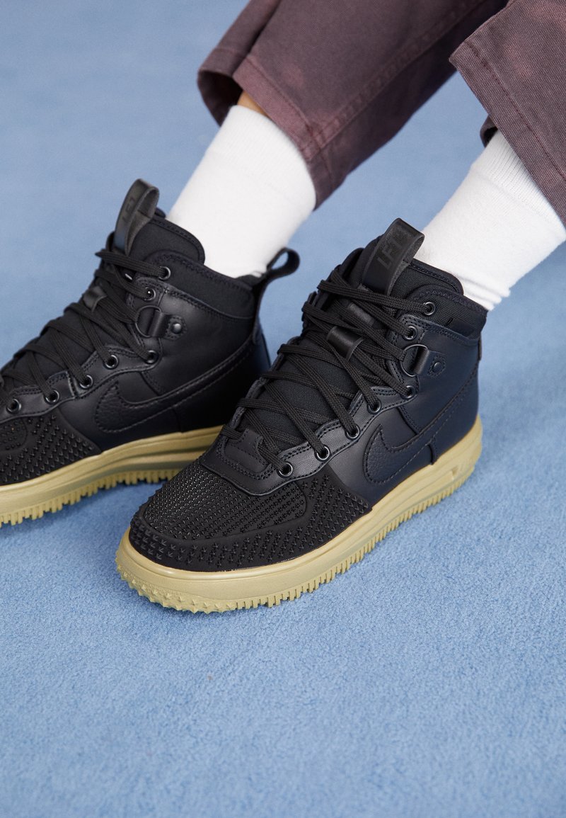 LUNAR FORCE 1 DUCKBOOT black/neutral olive/black