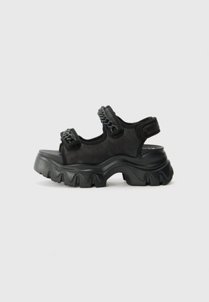 JUYCE CHAIN - Aukštakulniai su platforma - black