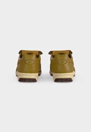 PUMA King Indoor Cow Leather Soccer Shoes Men's — foto 4