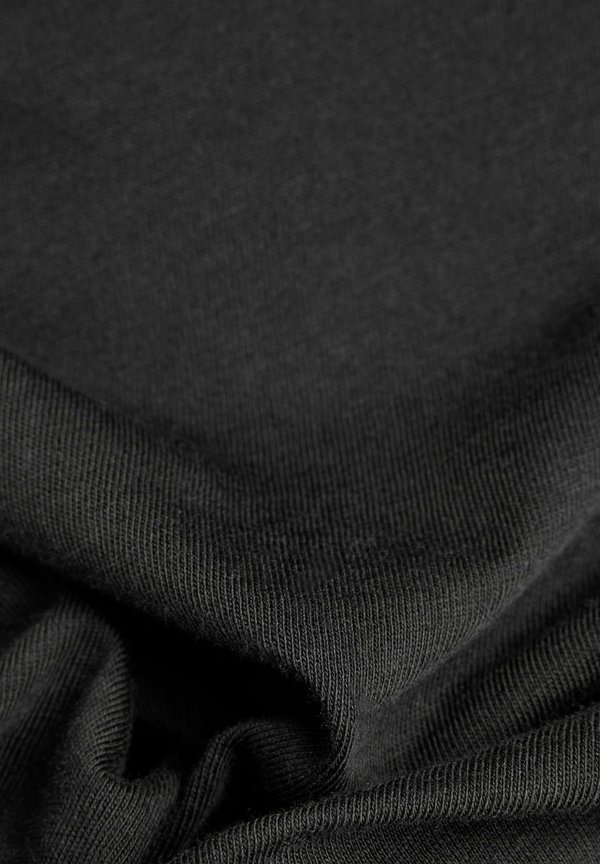 EYBEN SLIM V - Basic T-shirt2