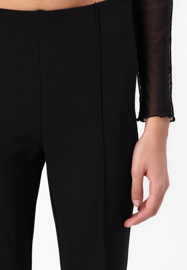 FAST PONTE CROP KICK PULL ON - Trousers2