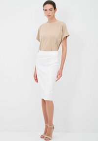adL ZIPPER DETAILED - Kokerrok - beige
