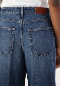 Tommy Hilfiger WIDE LEG  - Wide Leg - blue denim