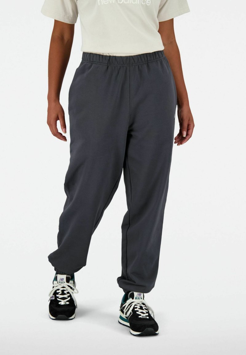 New Balance ATHLETICS REMASTERED FRENCH Tracksuit bottoms blacktop