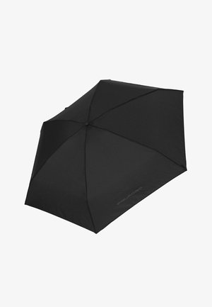 Schwarzer Regenschirm mit glattem, mattem Stoff. Verfügt über eine zentrale Achse und Speichen, die ein kompaktes Design zeigen. Enthält das "Piquadro"-Logo.