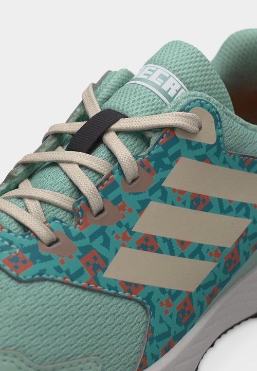 adidas TRACEFINDER MINECRAFT UNISEX - Hiking shoes - hazy green/alumina/chalky brown — photo 7
