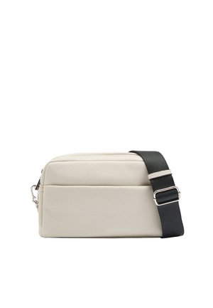 Torebka na ramię z jasnobeżowej, fakturowanej skóry. Wyposażona w czarny, regulowany pasek oraz zamek błyskawiczny, o gładkim, smukłym kształcie.
