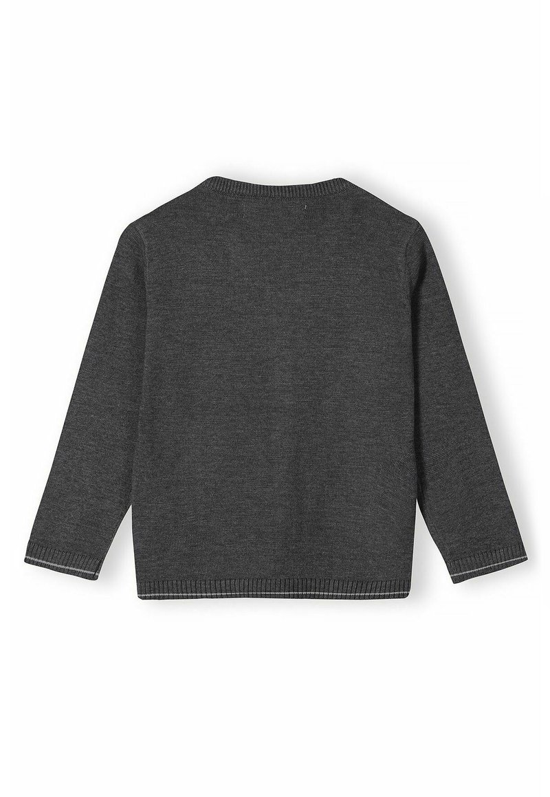 Maglione lavorato a maglia grigio scuro con maniche lunghe, scollo rotondo e polsi e orlo a coste. Texture liscia, design semplice, senza motivi visibili.